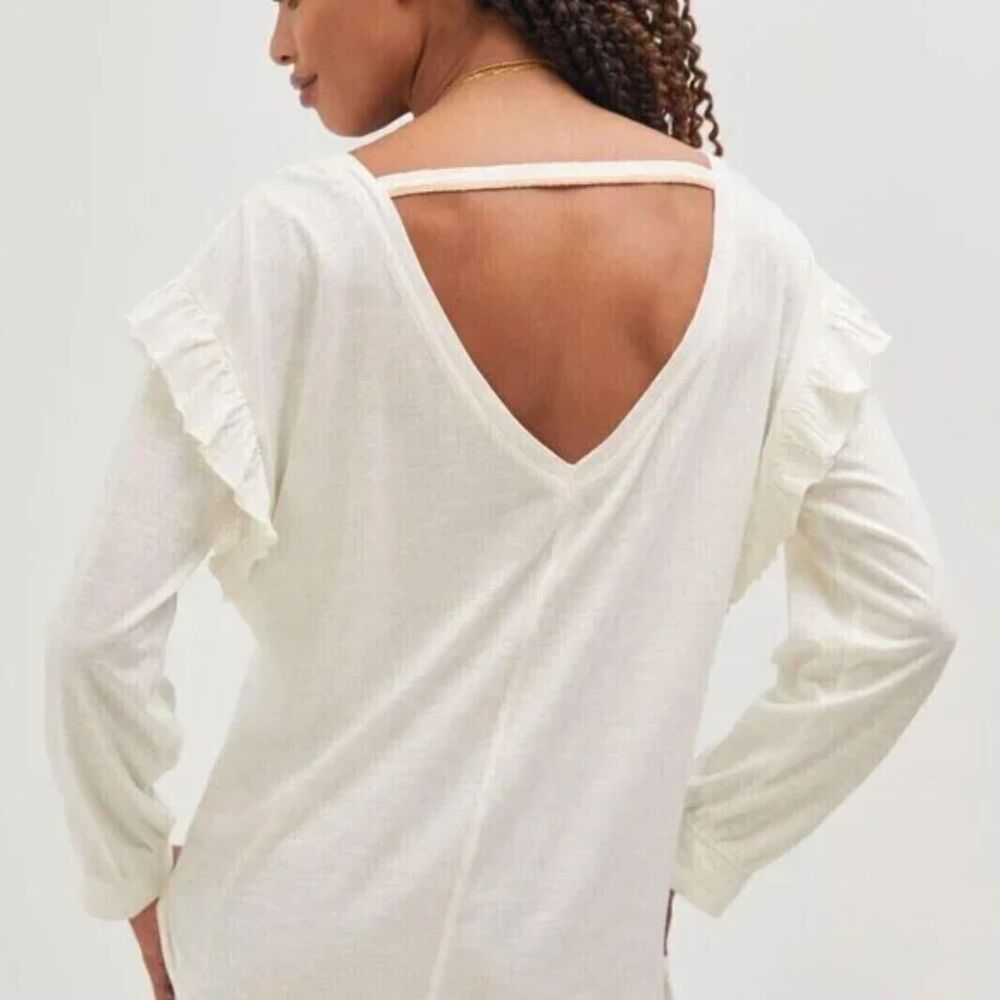 Anthropologie Pilcro Cream Ruffle Shoulder Blouse Boho Cottagecore Top Size M - Picture 2 of 8